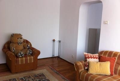 Apartament cu 3 camere semidecomandat, mobilat în Crângași - 10