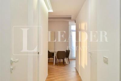 Apartament cu 3 camere, mobilat în Tei