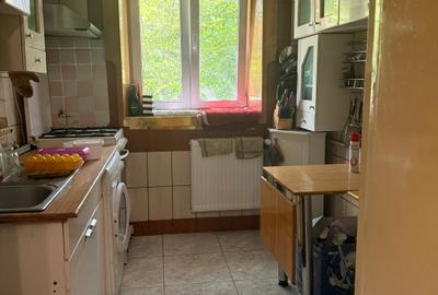 Apartament cu 3 camere semidecomandat în Drumul Taberei - 9