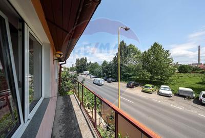Vila cu 4 camere de vanzare in zona Florilor - 5