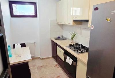 Apartament cu 3 camere semidecomandat în Copou - 11