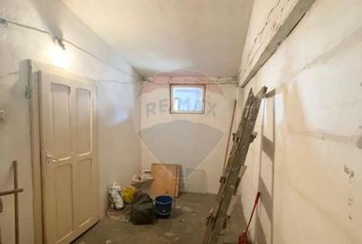 Casă cu 3 camere cu Teren 140 Mp în Central - 4