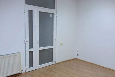 Spațiu comercial, de 45 mp, în Ultracentral - 9