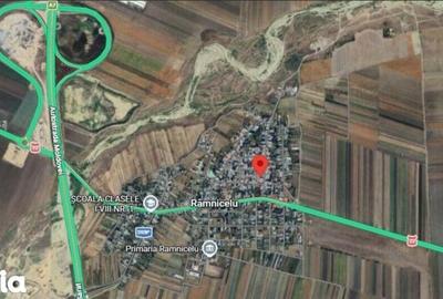 Casă cu 4 camere cu Teren 825 Mp în Râmnicelu - 5