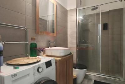 Garsonieră decomandată, mobilată în Central - 8