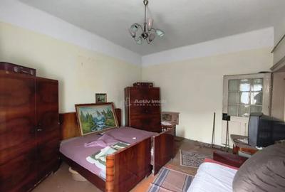 Casă cu 5 camere cu Teren 218 Mp în Muncitoresc - 4