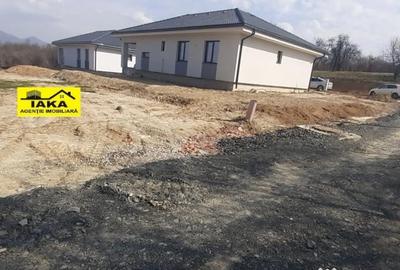 Casă cu 3 camere cu Teren 550 Mp în Satu Nou de Jos - 5