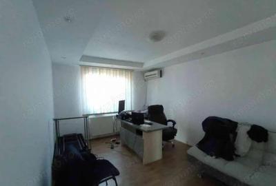 Casă cu 7 camere cu Teren 200 Mp în Mihai Bravu - 5