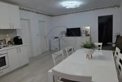 Apartament 3 camere etaj 1 zona nord - 2