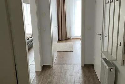 Apartament cu 2 camere decomandat, mobilat în Tractorul - 4