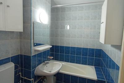 Apartament cu 3 camere decomandat în Vasile Aaron - 3