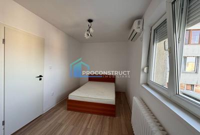 Apartament cu 3 camere semidecomandat în Girocului - 12
