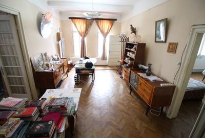 Casă individuală cu 4 camere cu Canalizare în Central - 7