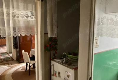Apartament cu 2 camere semidecomandat în Micro III - 10