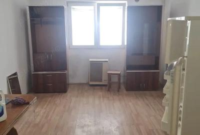 Garsonieră nedecomandată în Central - 1
