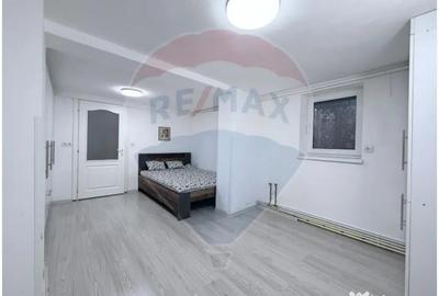 Apartament cu 3 camere decomandat în Hipodrom 1 - 2