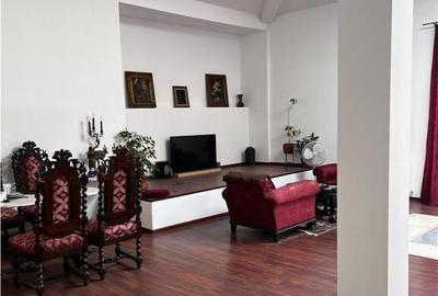 Vila interbelica eleganta complet renovata - 1