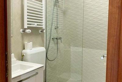 Apartament cu 3 camere decomandat în Sebastian - 2