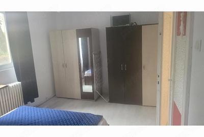 Apartament cu 3 camere decomandat în Central - 1