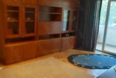 Inchiriere apartament 3 camere, zona Soarelui - 4