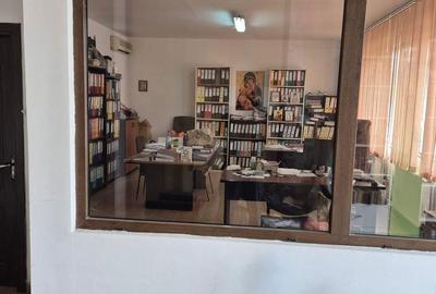 Spațiu comercial, de 1,070 mp, în Central - 3