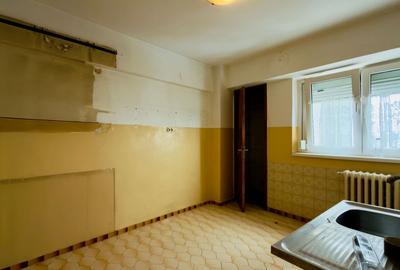 Apartament cu 4 camere decomandat în Titulescu - 7
