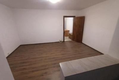 Garsonieră decomandată în Lipovei - 4