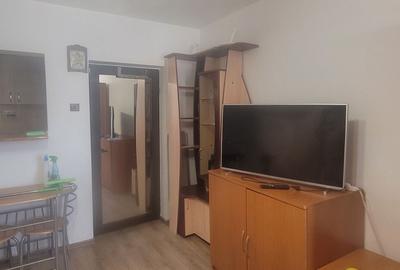 Garsonieră decomandată în Exterior Vest - 3