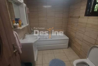 Casă individuală cu 5 camere cu Canalizare în Josani - 12
