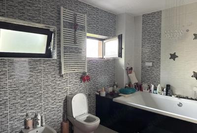 Casă cu 4 camere cu Teren 1000 Mp în Domnești - 3