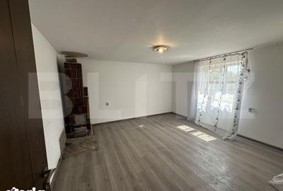 Casă cu 3 camere cu Teren 2760 Mp în Central - 2