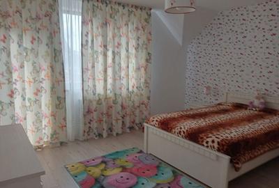 Casă cu 4 camere cu Teren 500 Mp în Central - 1