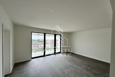 Apartament cu 2 camere, etajul intai, Aradului