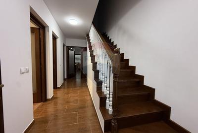 Casa / Vila cu 7 camere de vanzare in Ovidiu Sud Constanta - 17