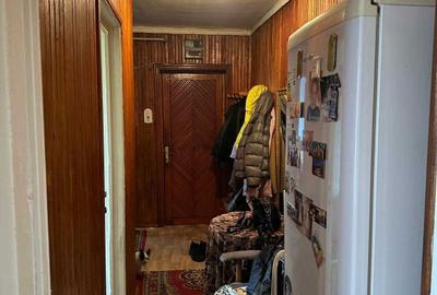 Apartament cu 2 camere decomandat în Precista