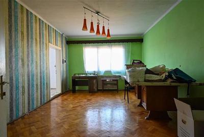 Spațiu comercial, de 9,000 mp, în Exterior Est - 36