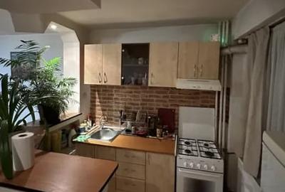 Stefan cel Mare ,Obor,Metrou,bl.1983, reabilitat,et.2/10,Amenajata,Libera - 1