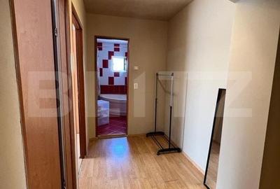 Apartament cu 3 camere în 1 Mai - 2