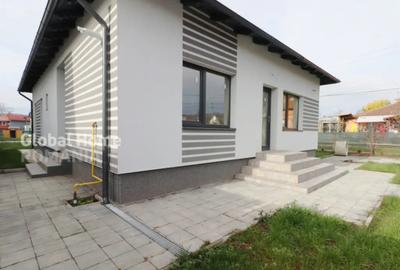 Casă cu 4 camere cu Teren 450 Mp în Cornu - 2