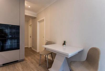 Apartament cu 2 camere decomandat în 1 Mai