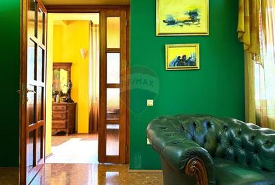 Casa interbelica de vanzare - probabil cea mai frumoasa din Roman - 5