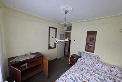 Apartament cu 3 camere decomandat în Podu Roș - 7