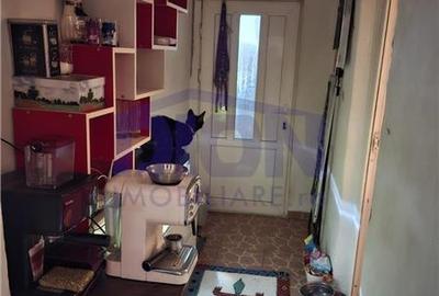 Casa Voluntari  - zona  Ardealului - Politie - caramida , de renovat / demolat , - 3