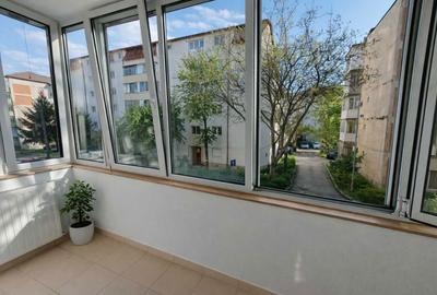 Apartament cu 3 camere decomandat în Cetății - 1