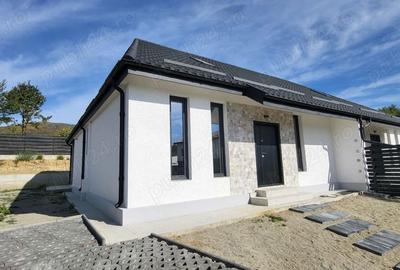 Casă cu 3 camere cu Teren 400 Mp în Vlădești - 9