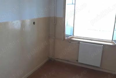 Apartament cu 2 camere decomandat în Calafat - 4