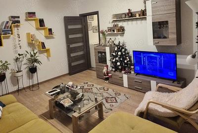 Vanzare apartament 3 camere, parter, 60 mp, Pia?a Sudului - 2