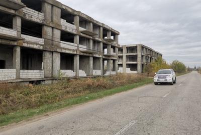 Proprietate Cateasca, teren 13.326 mp + 2 blocuri P+2E, nefinisate - 2