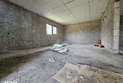 Casă cu 4 camere cu Teren 343 Mp în Comișani - 3