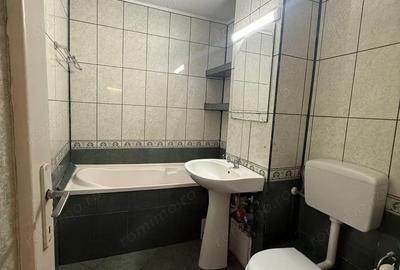 Apartament cu 3 camere decomandat în Soarelui - 6